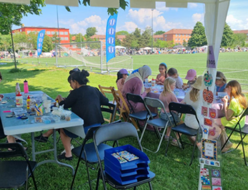 Mosaik-workshop på Lynge Byfest for hele familien